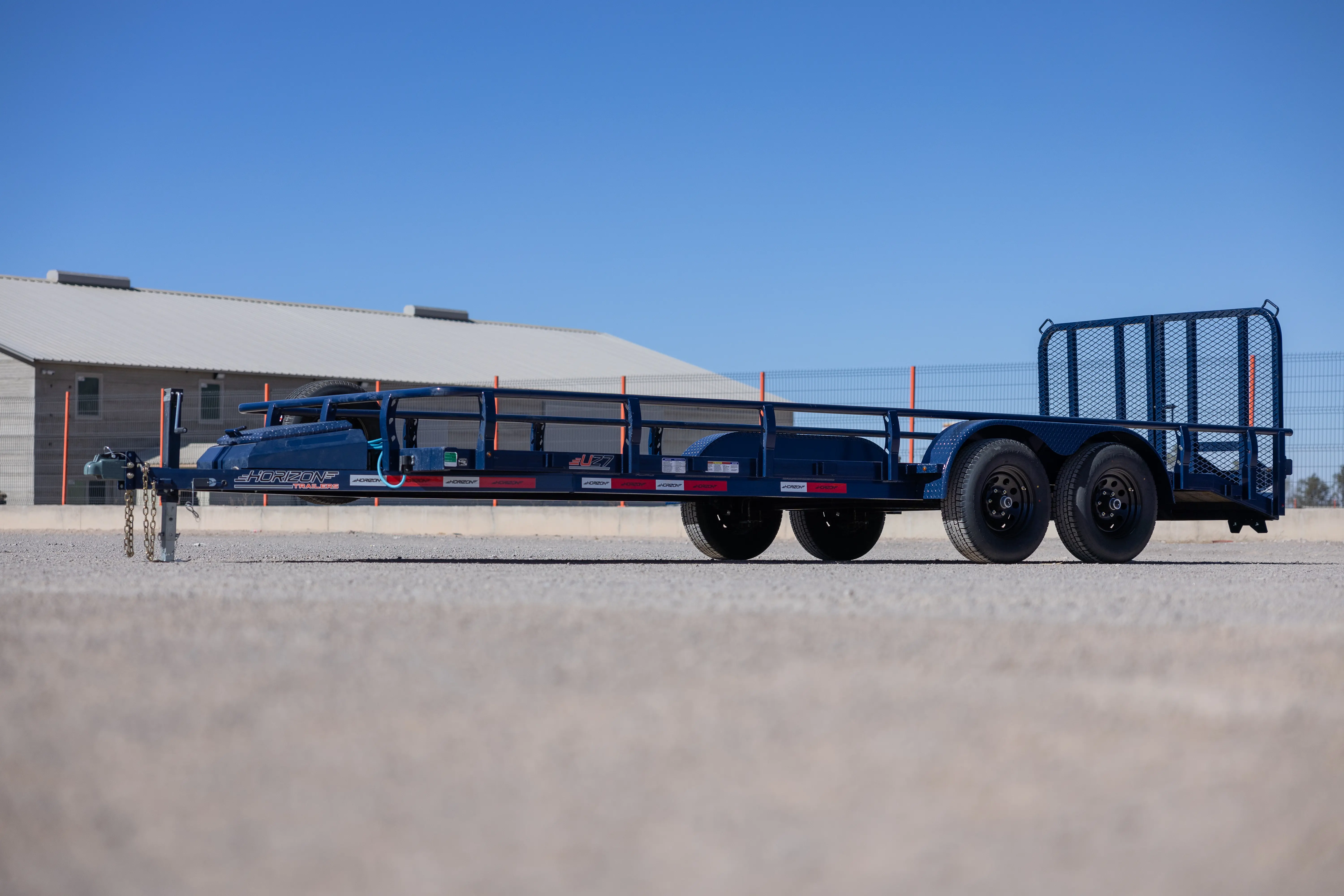 horizon trailers img